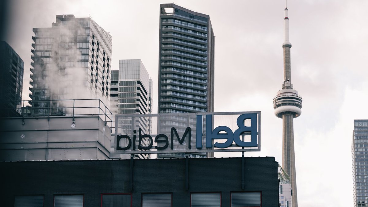 New Canadians favor Rogers and Bell services