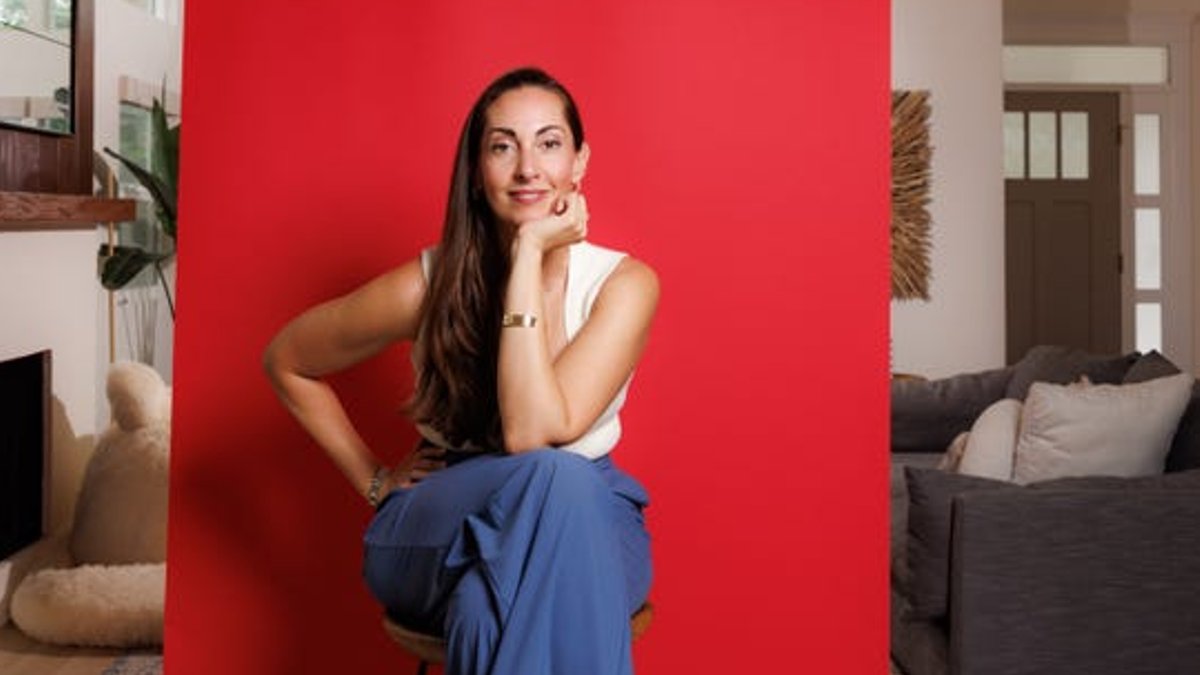 "We grossly underestimate how much people like us," says Van Edwards. Jessica Pons for BI.