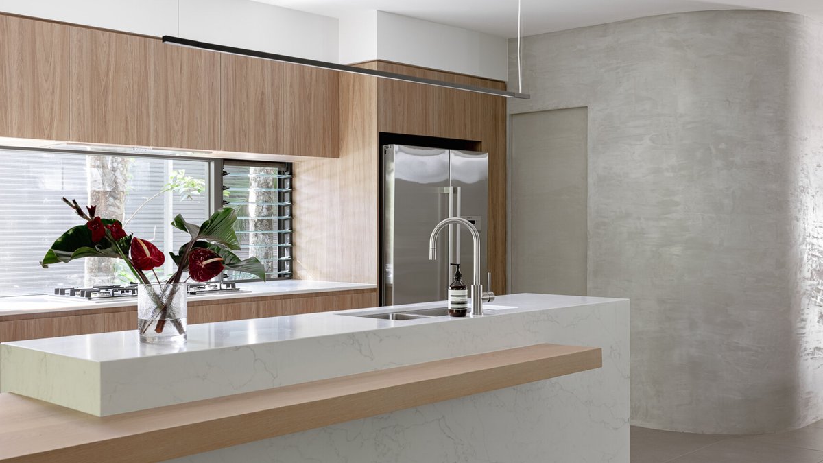 Australian home merges modern design with rainforest setting - modern home design