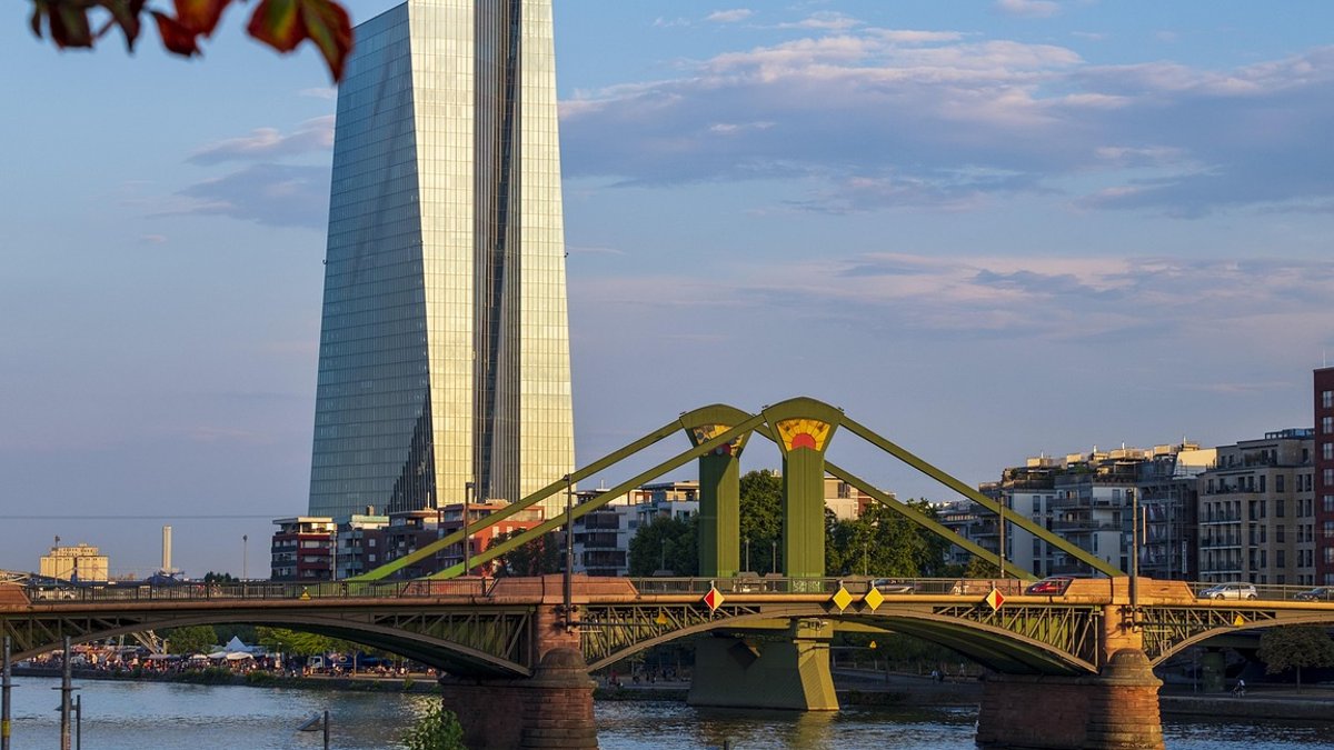 Azerbaijan Strengthens Monetary Resilience Amid Global Pressures - azerbaijan monetary resilience