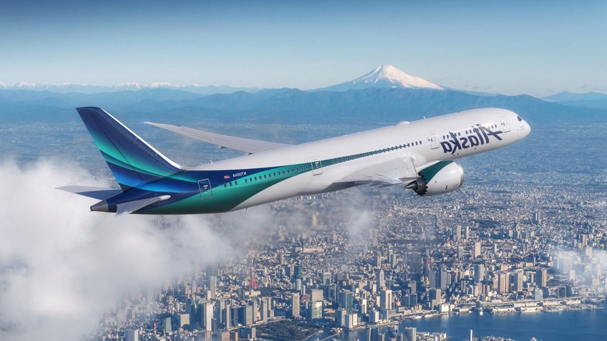 Alaska Air seeks to join two rival airline alliances - airline alliances
