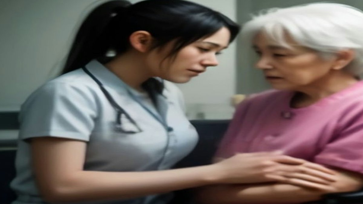 Alzheimer's Group Aims to Improve Brain Care Doctor examining elderly patient.