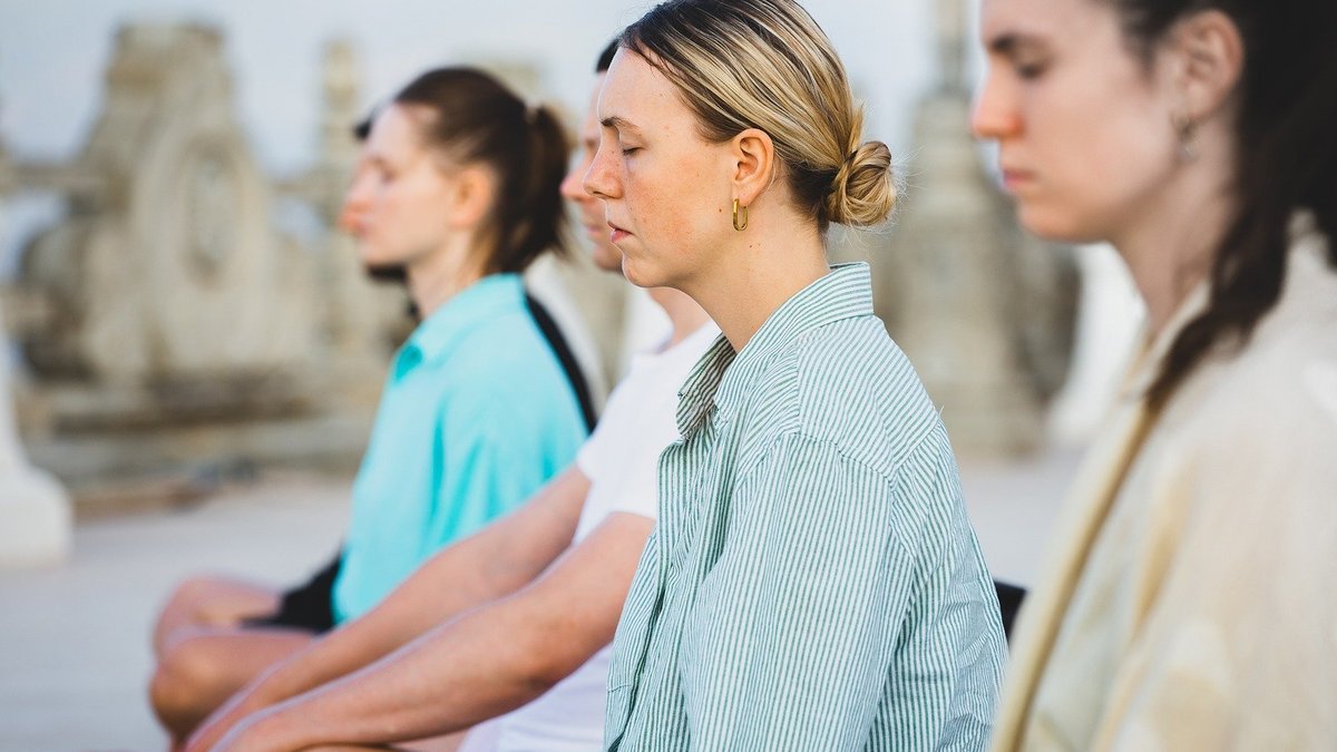 Mindfulness and self-compassion ease premenstrual discomfort Mindfulness and self-compassion ease premenstrual discomfort - mindfulness premenstrual discomfort