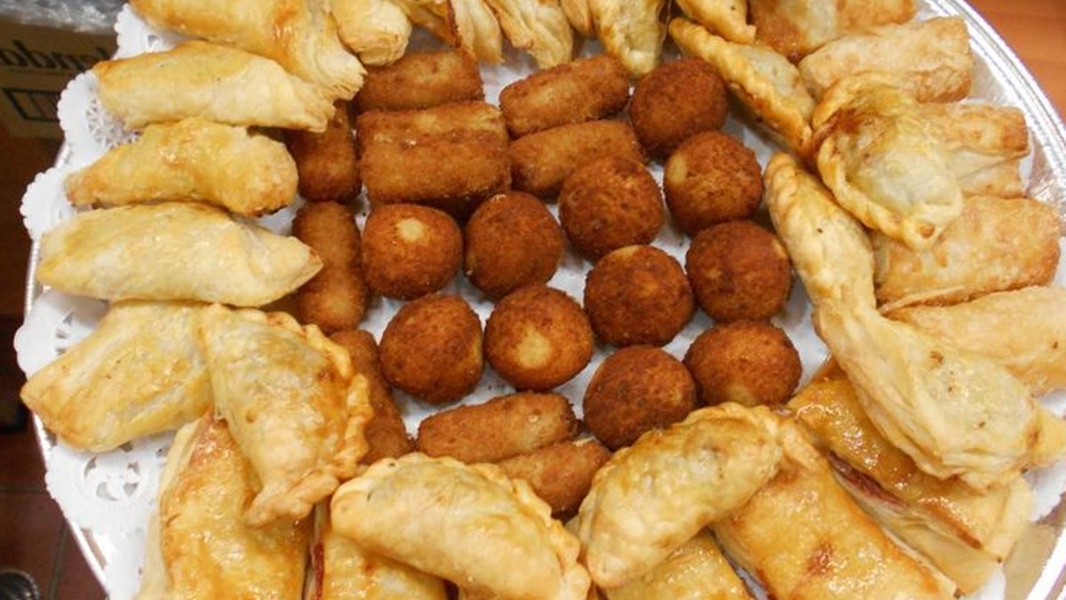 Florida bakeries serve traditional Cuban bread Florida bakeries serve traditional Cuban bread - cuban bread