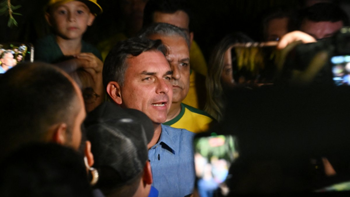 Brazil runoff election nears with tied candidates Brazil runoff election nears with tied candidates - brazil runoff election