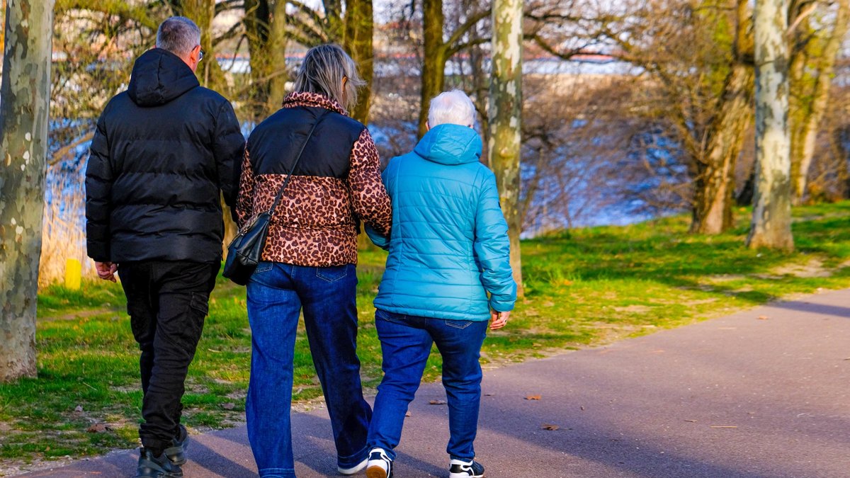 HHS Revamps Dementia Plan, Drops 2025 Treatment Goal - dementia plan
