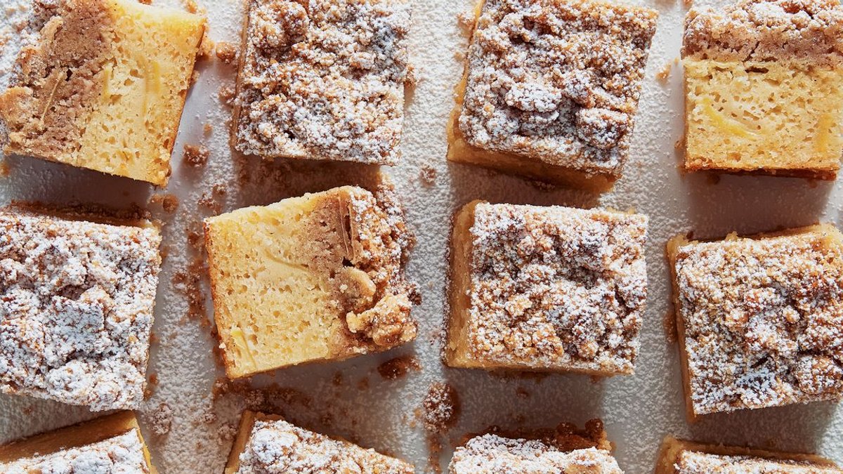 Dutch Apple Snacking Cake Returns for Autumn Dutch Apple Snacking Cake Returns for Autumn - apple snacking cake