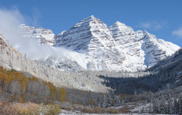 Aspen ski resort tests snow blankets to fight melting