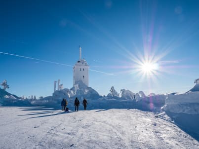 Kurort Oberwiesenthal, Fichtelberg-Schwebebahn © iStock.com/Animaflora sight image