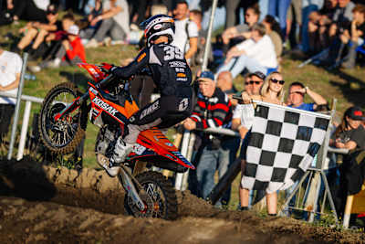Van de Moosdijk mit Dreifach-Triumph beim Saisonfinale