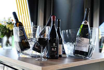 Schumacher Wines wird offizieller Weinpartner