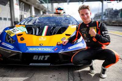 Zimmermann storms to pole position with a new lap record