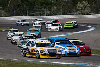 Volles Programm mit legendären Rennfahrzeugen