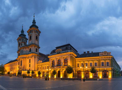 Dobó-István-Platz