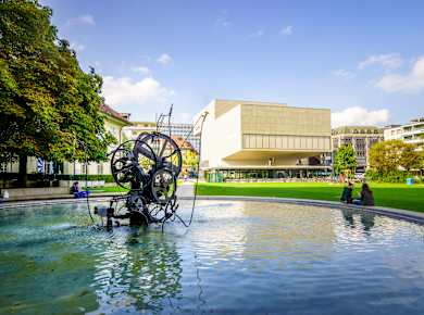 Fribourg, Brunnen von Jean Tinguely