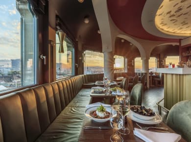 Zürich, Jules Verne Panoramabar