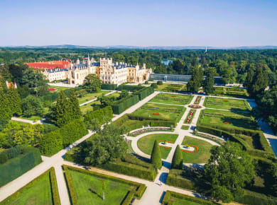 Lednice na Morave, Schloss Eisgrub