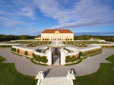 Schlosshof, Schloss Hof
