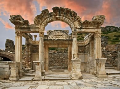 Selcuk, Hadrian-Tempel