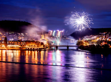 Bingen, Rhein in Flammen