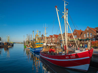 Neuharlingersiel, Hafen