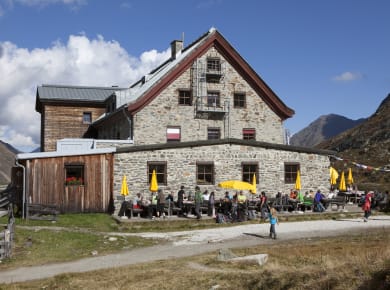 Neustift im Stubaital, Stubaier Höhenroute