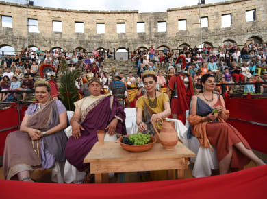 Pula, Spectacvla Antiqva