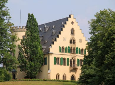 Schloss Rosenau