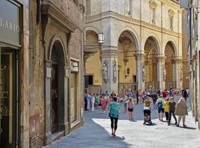 Siena, Via Banchi di Sopra