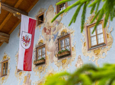 St. Johann, Schwarzinger-Haus