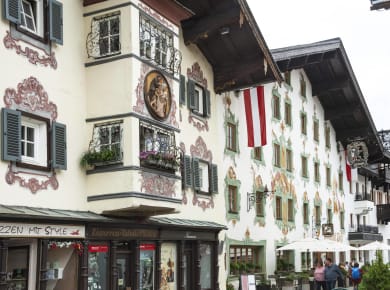 St. Johann, Schellhornhaus