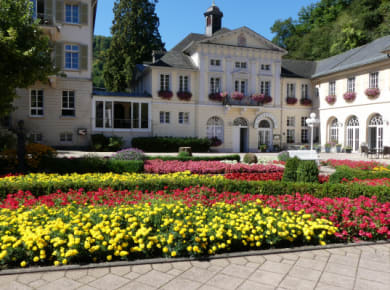 Bad Bertrich mit dem Kurkarten und dem Kurfürstlichen Schlössschen