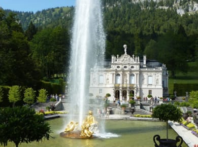 Gemütliche Single-Wanderung zum Königsschloss Linderhof.