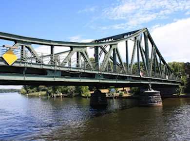 Glienicker Brücke