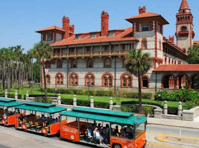 St. Augustine guided day trip including a hop-on hop-off trolleybus