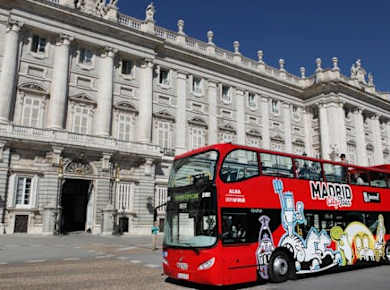 Madrid Stadtrundfahrt hop-on hop-off Bustickets: ein Tag und zwei Tage