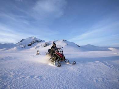 Golden Circle und Langjökull-Schneemobiltour