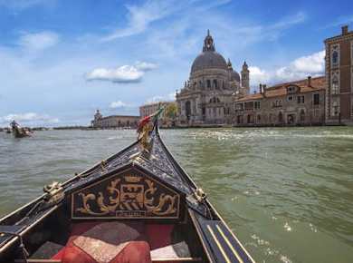 Private Gondelfahrt und Abendessen in Venedig