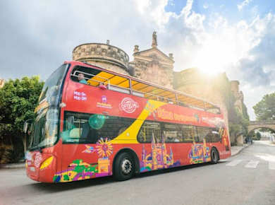 Stadtrundfahrt mit dem Hop-on-Hop-off-Bus in Palma de Mallorca