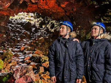 Lavatunnelwanderung mit Transfer ab Reykjavík