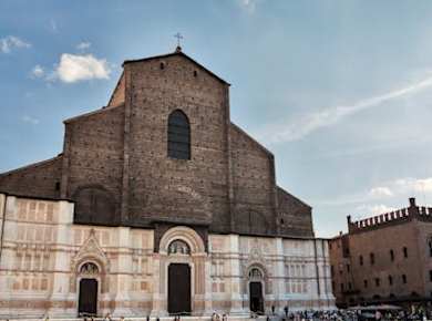 Privatführung San Petronio Basilica und Archiginnasio
