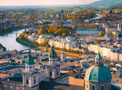Salzburg Panorama-Stadtrundfahrt mit Kaffee und Kuchen