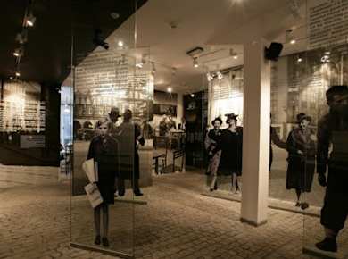 Führung durch Schindlers Fabrikmuseum und Tickets ohne Anstehen