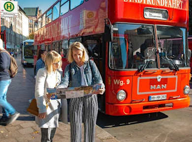 Hamburg Hop-On-Hop-Off-Bus und Alsterfahrt