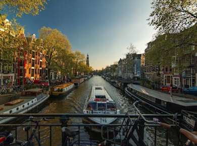 Luxuriöse private Stadtrundfahrt durch Amsterdam mit dem Auto