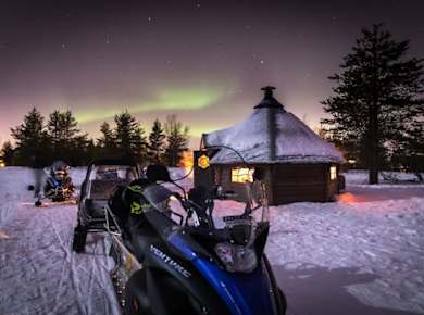 Aurora Borealis Schneemobilsafari