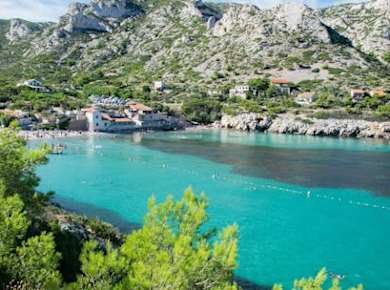 Ganztägige E-Bike-Tour in Calanques und Marseille