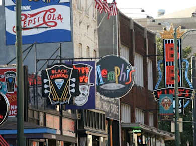 Tagesausflug von Nashville nach Memphis mit VIP-Zugang zu Graceland