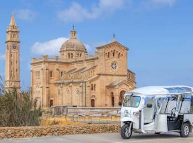 Kleingruppentour durch Gozo mit dem Tuk-Tuk