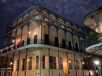 Die New Orleans verfolgte einen Rundgang